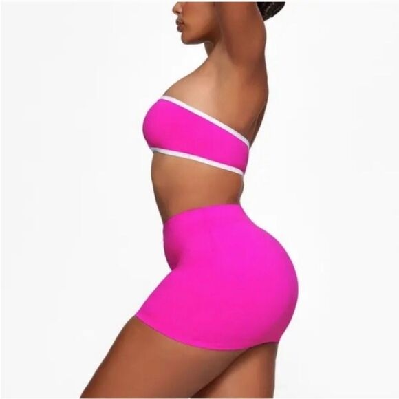 SKIMS Pink and White Swim Set - Picture 3 of 7